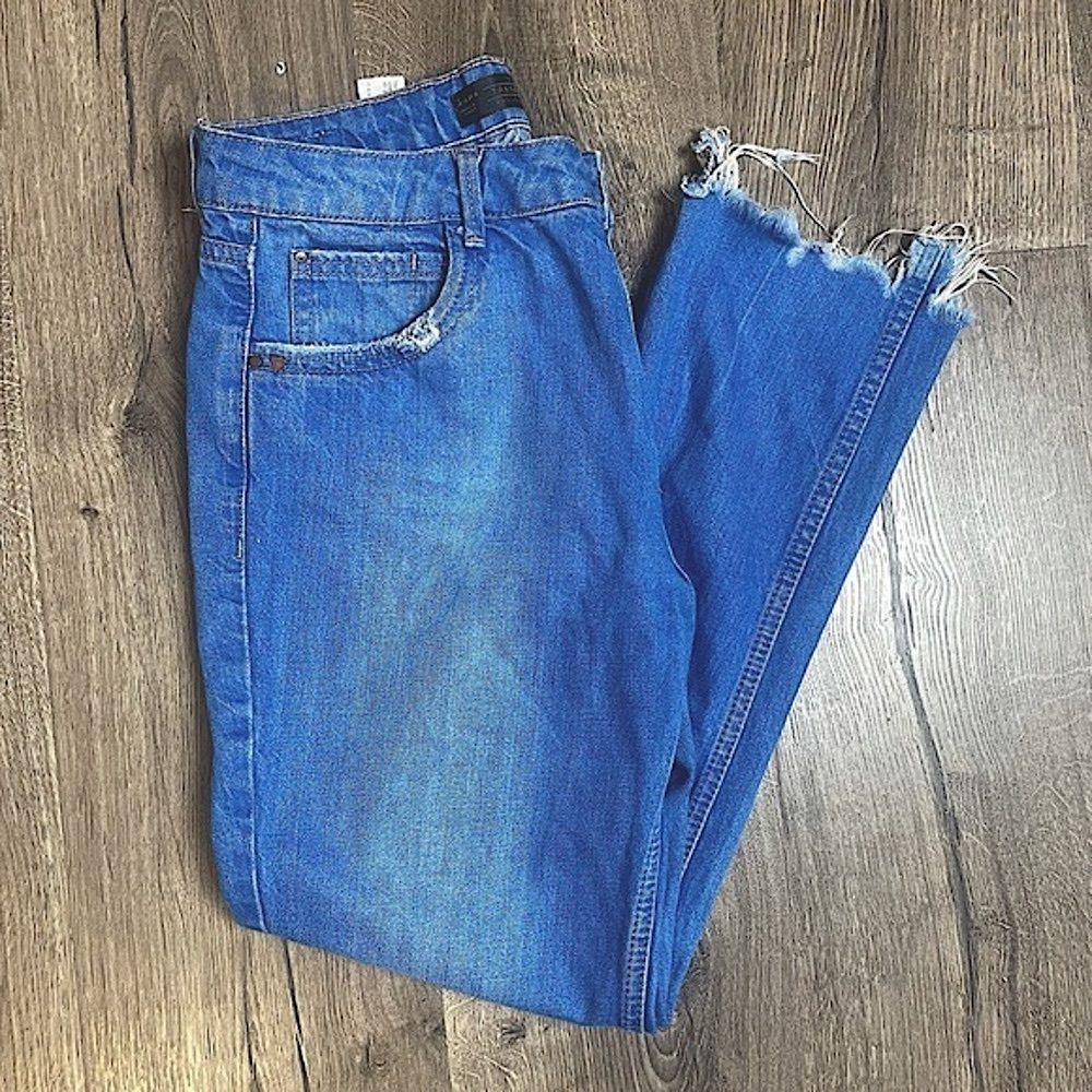 ZARA TRAFALUC  COLLECTION Straight leg distressed jeans